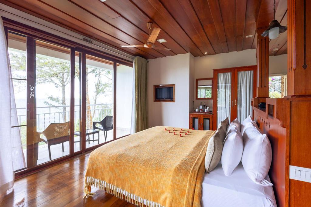 Spicetree Munnar Hotel Chinnakanal Екстериор снимка